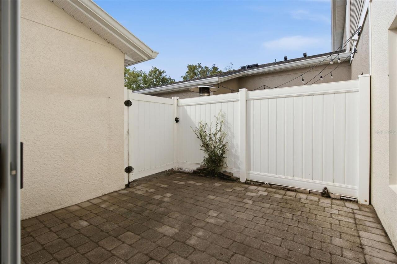 Listing Photo 12