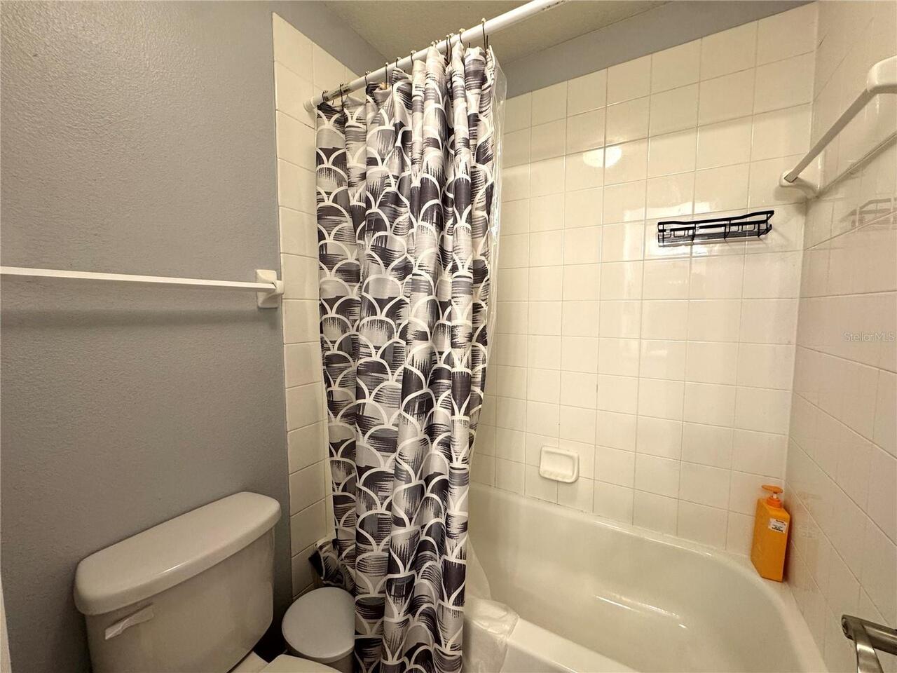 Listing Photo 10