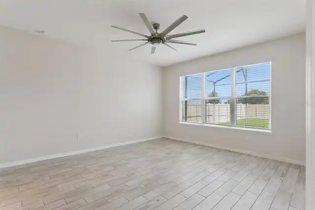 Listing Photo 13