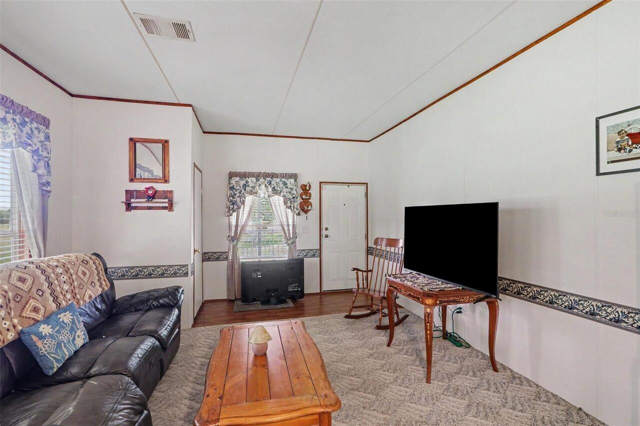 Listing Photo 7