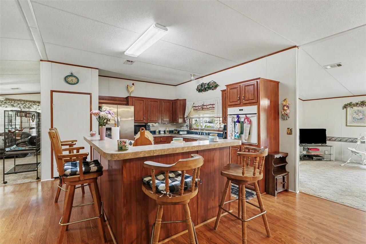 Listing Photo 14