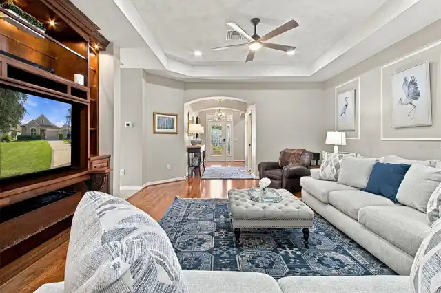 Listing Photo 16