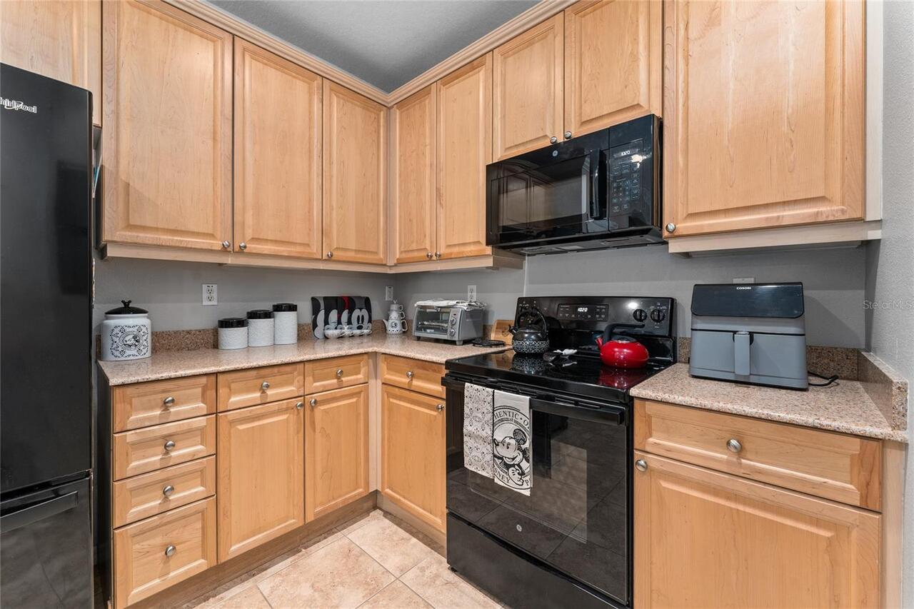 Listing Photo 9