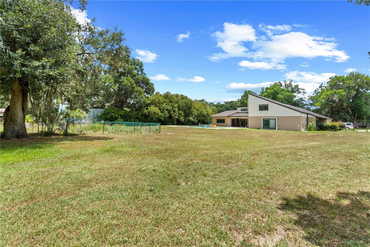 Listing Photo 37