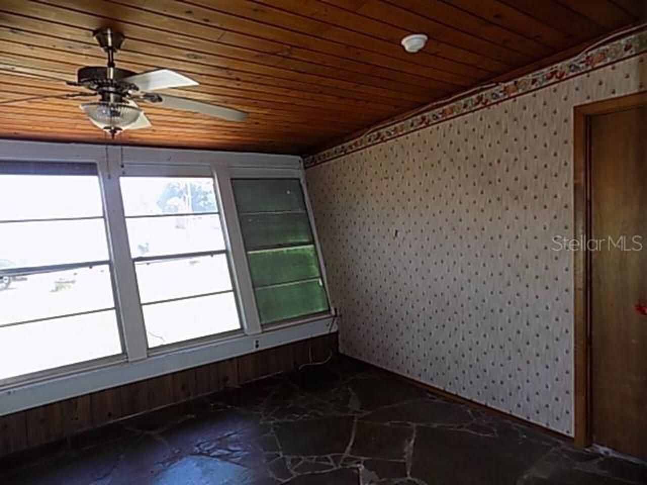 Listing Photo 9