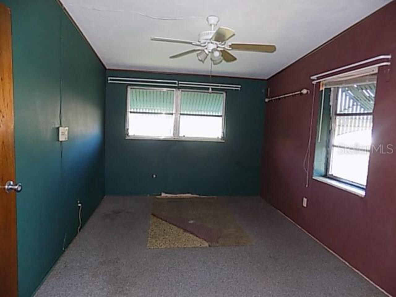 Listing Photo 11