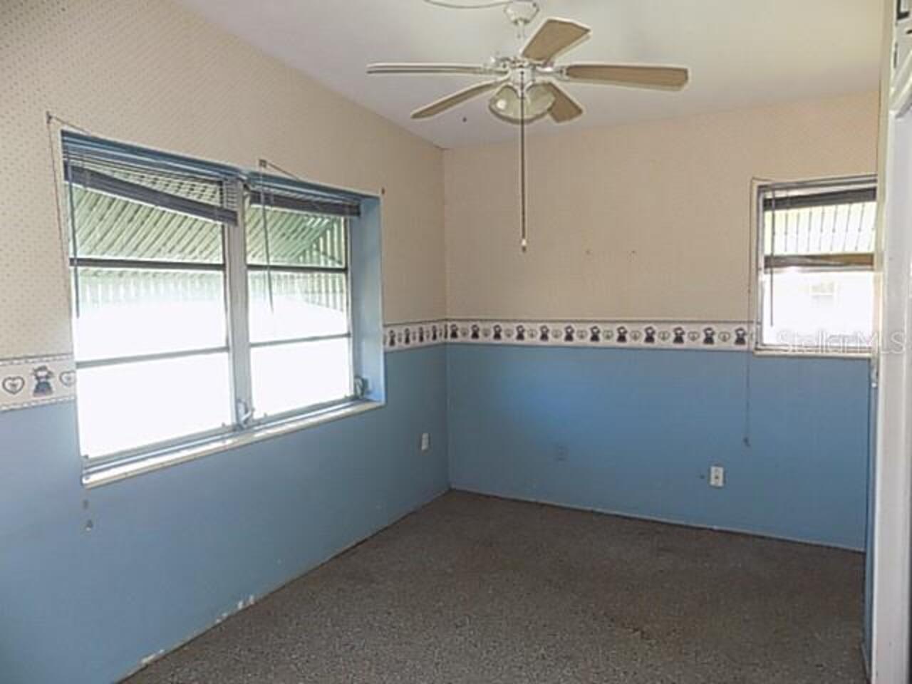 Listing Photo 12