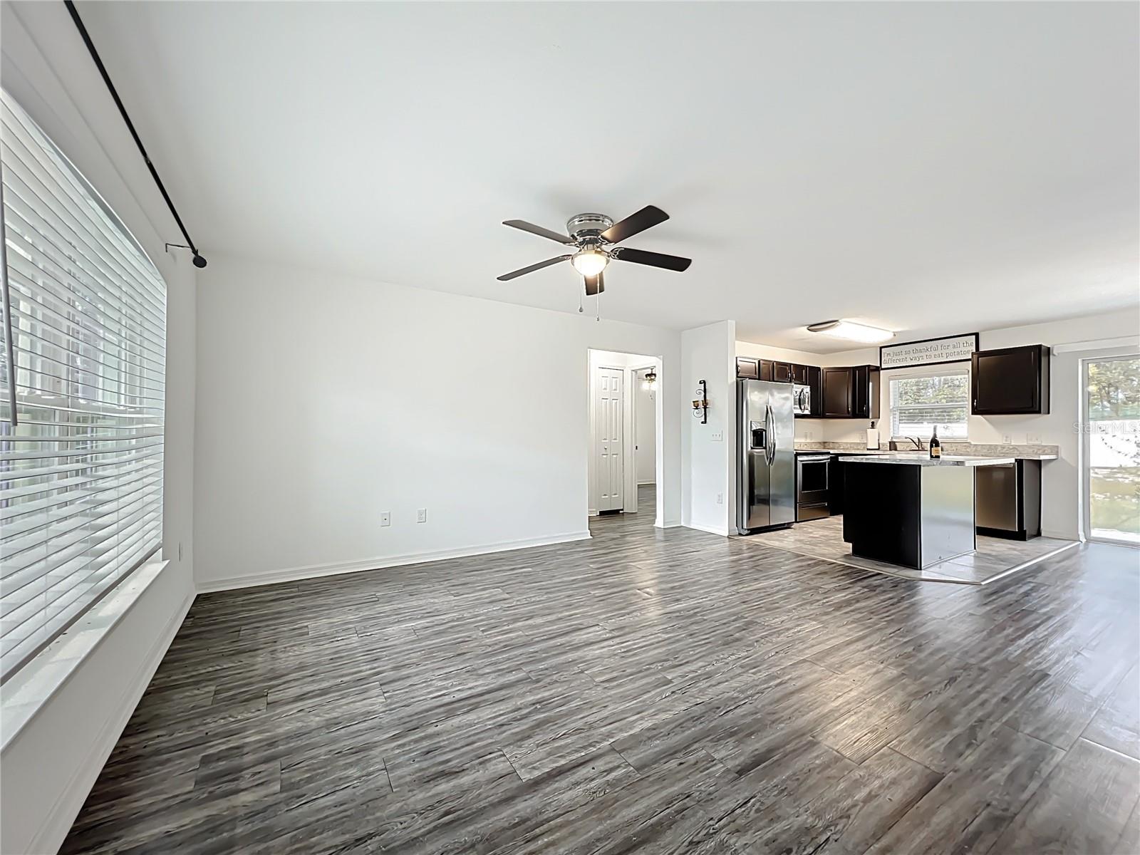 Listing Photo 8