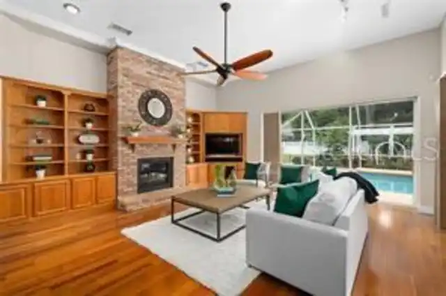 Listing Photo 8