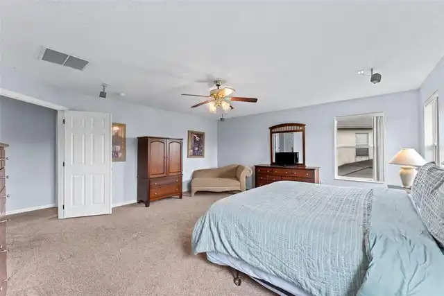 Listing Photo 21