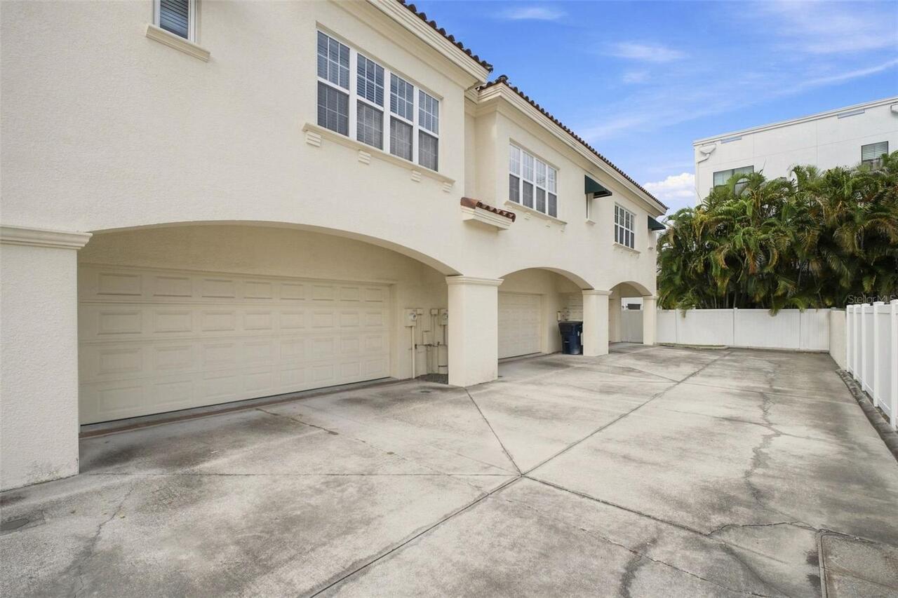 Listing Photo 32