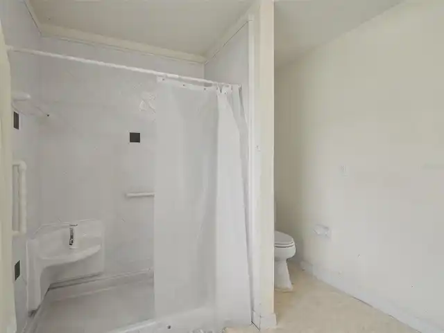 Listing Photo 16