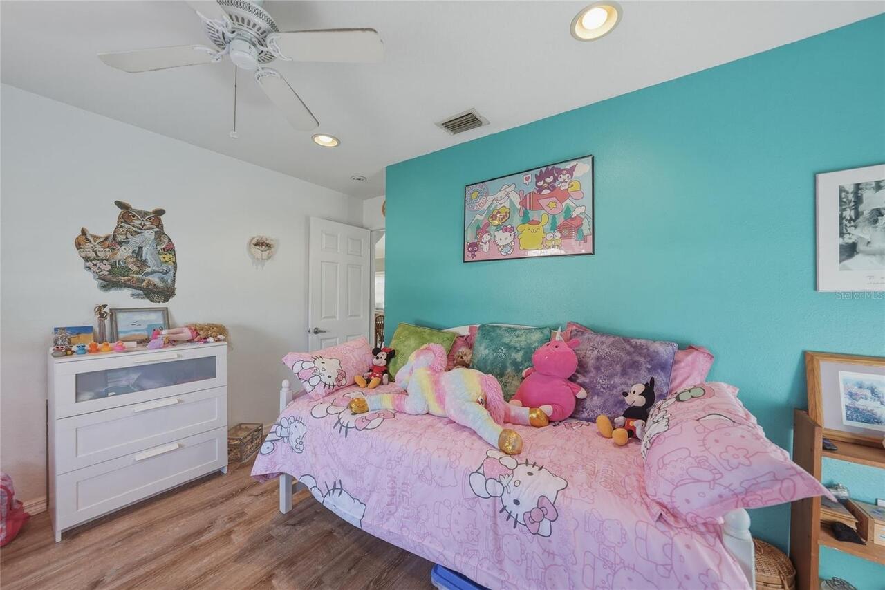 Listing Photo 20