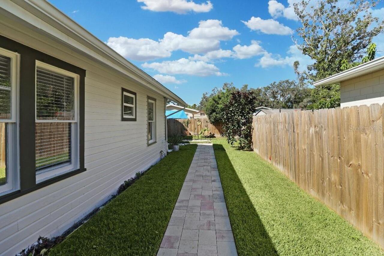 Listing Photo 14