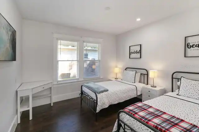 Listing Photo 10