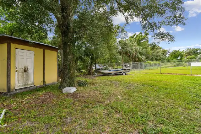 Listing Photo 11