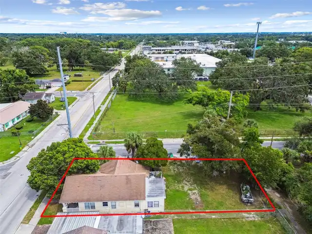 Listing Photo 12