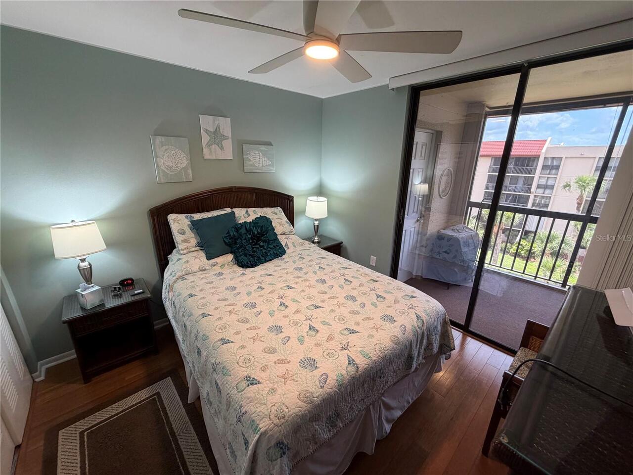 Listing Photo 11