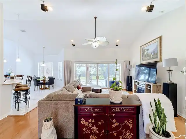 Listing Photo 13