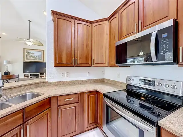 Listing Photo 22