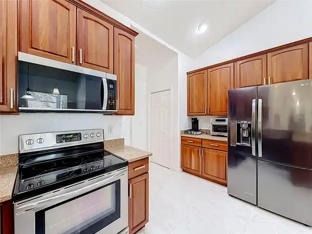 Listing Photo 24