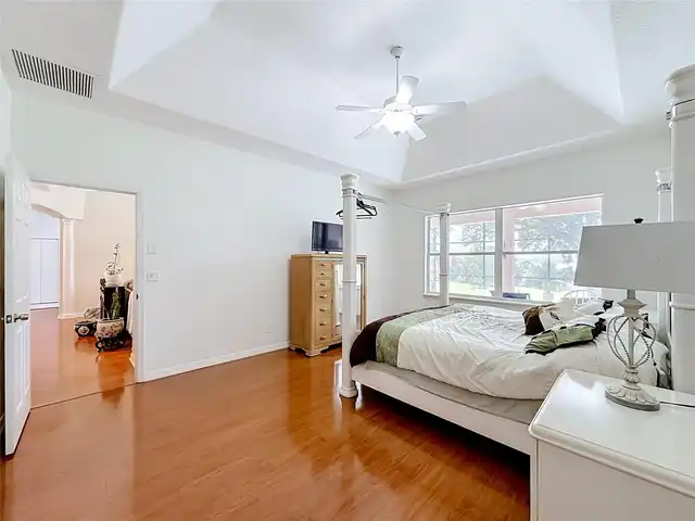 Listing Photo 25