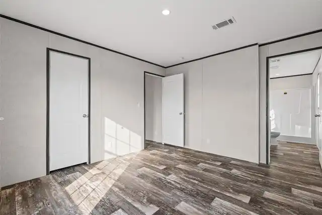 Listing Photo 13
