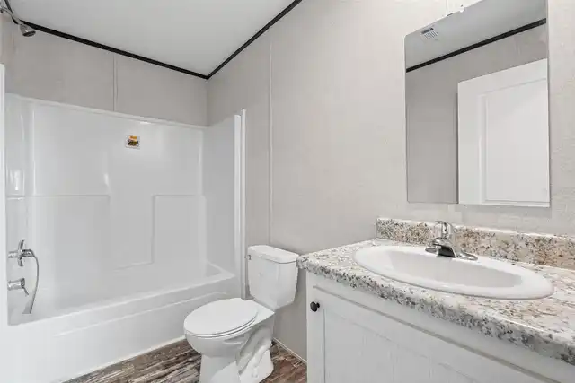Listing Photo 17