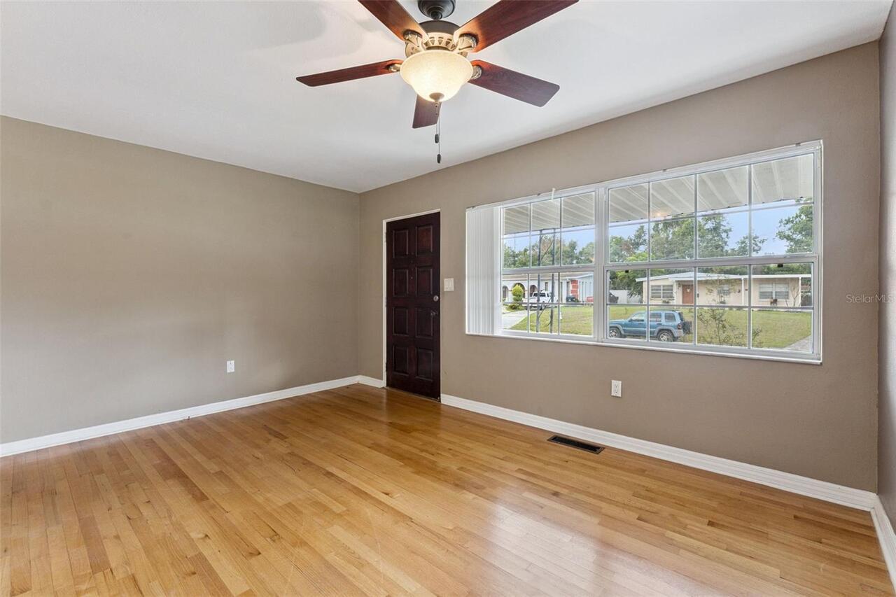 Listing Photo 6