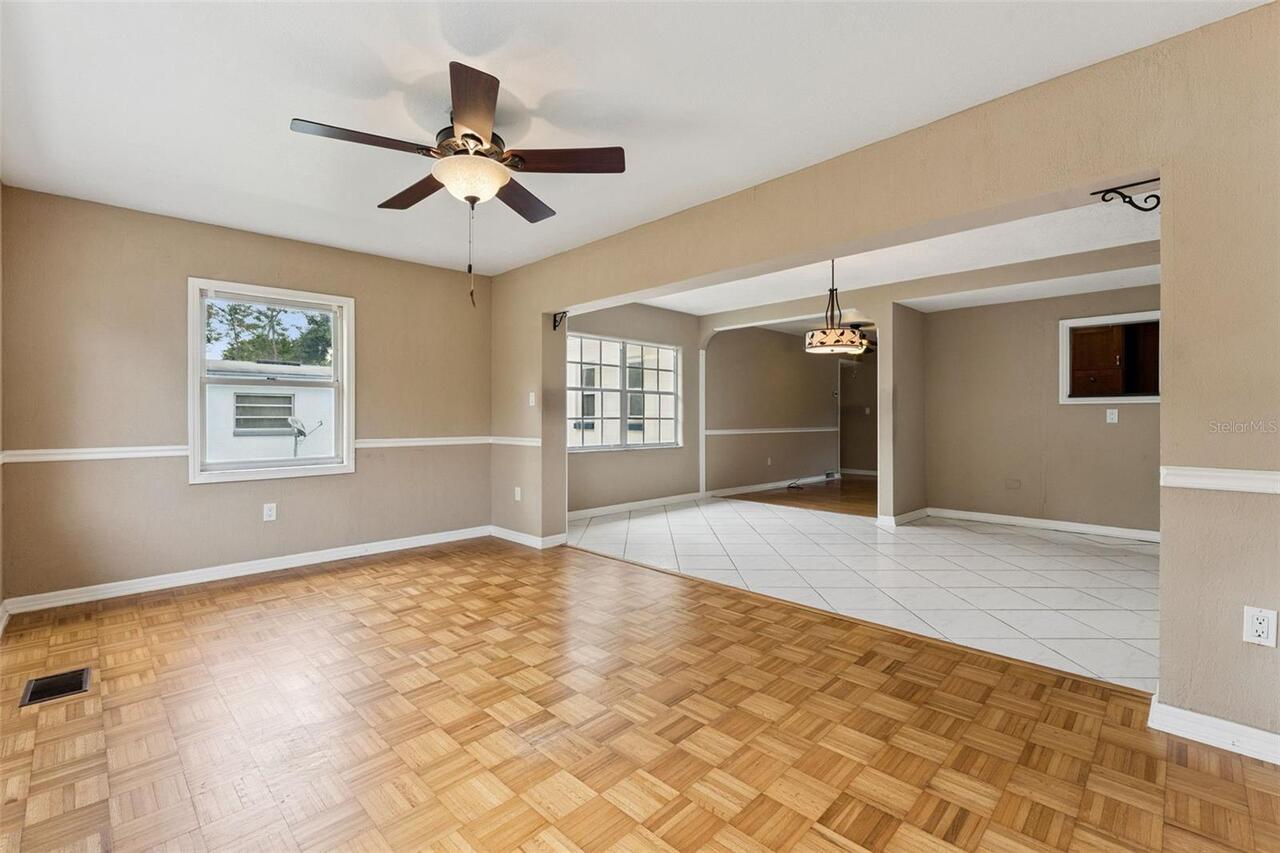 Listing Photo 9