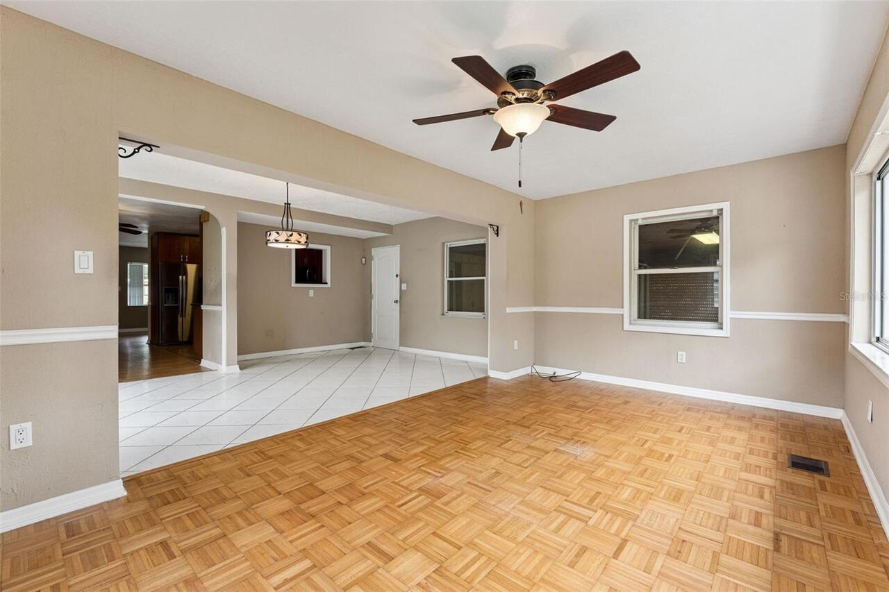 Listing Photo 14