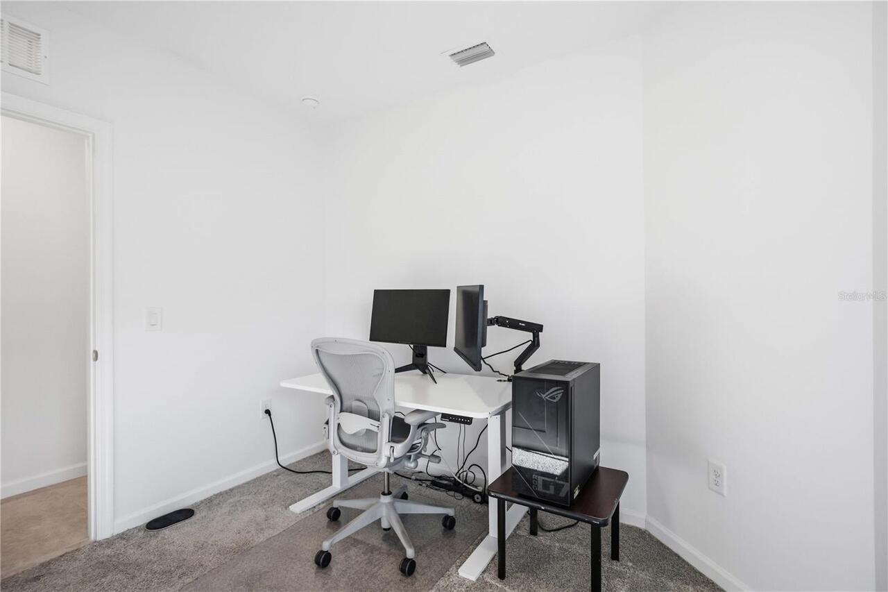 Listing Photo 17