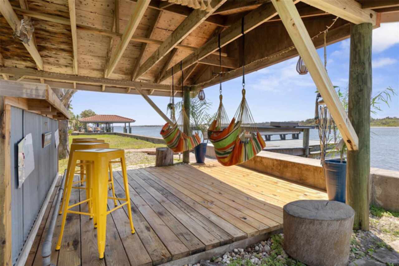 Listing Photo 8