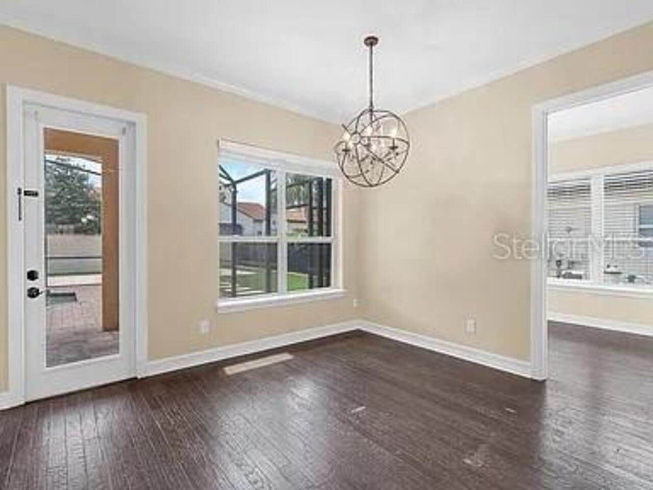 Listing Photo 11
