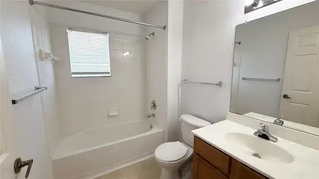 Listing Photo 25