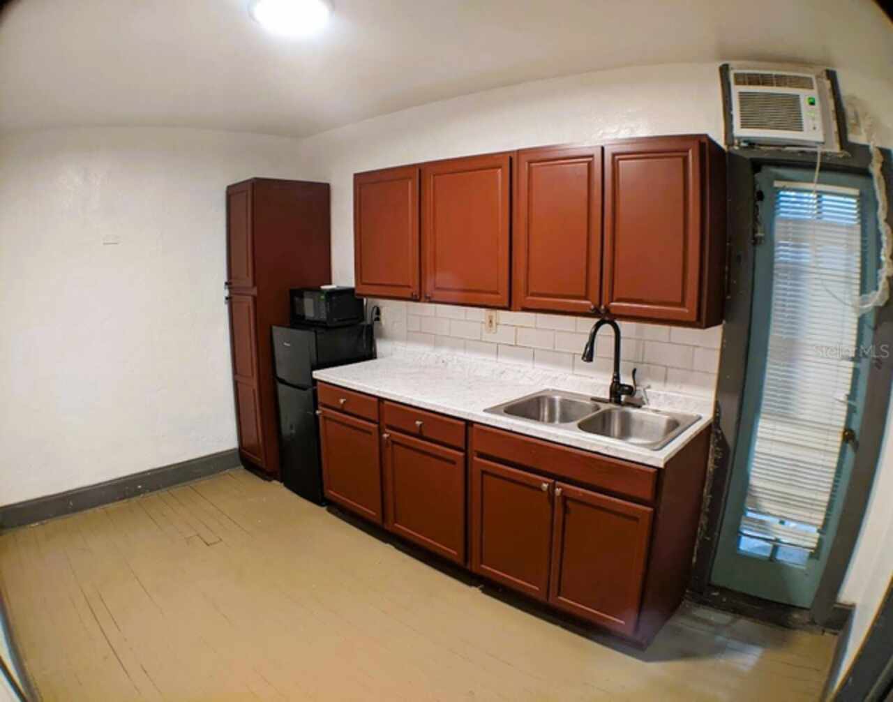 Listing Photo 7