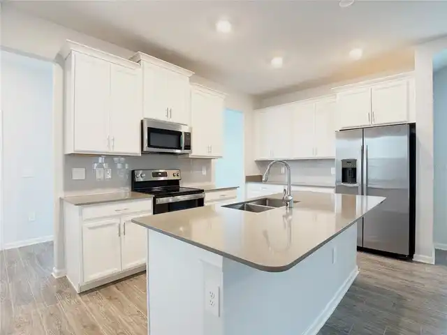 Listing Photo 6