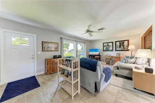 Listing Photo 7