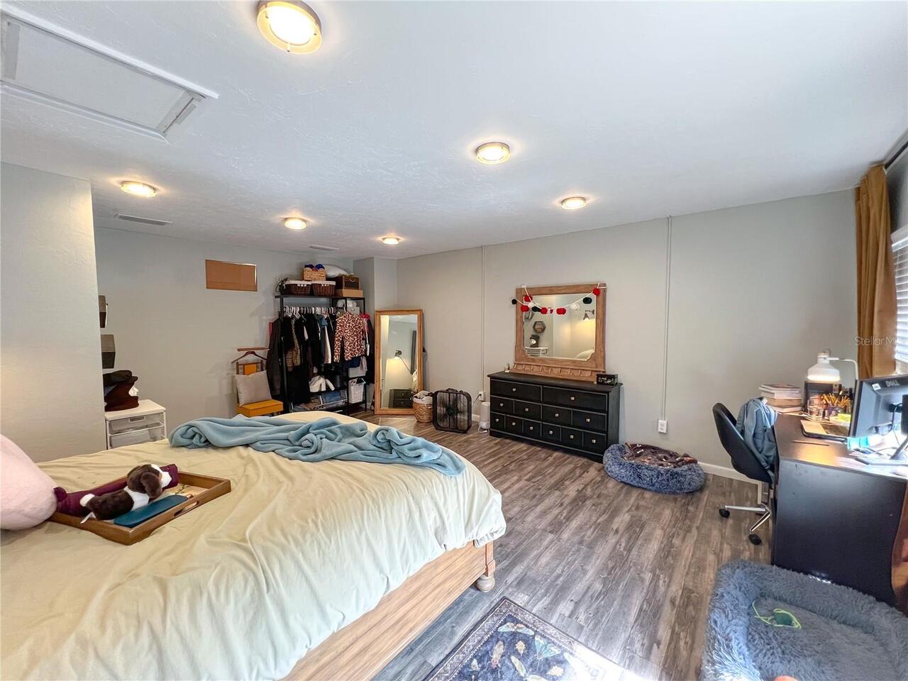 Listing Photo 7