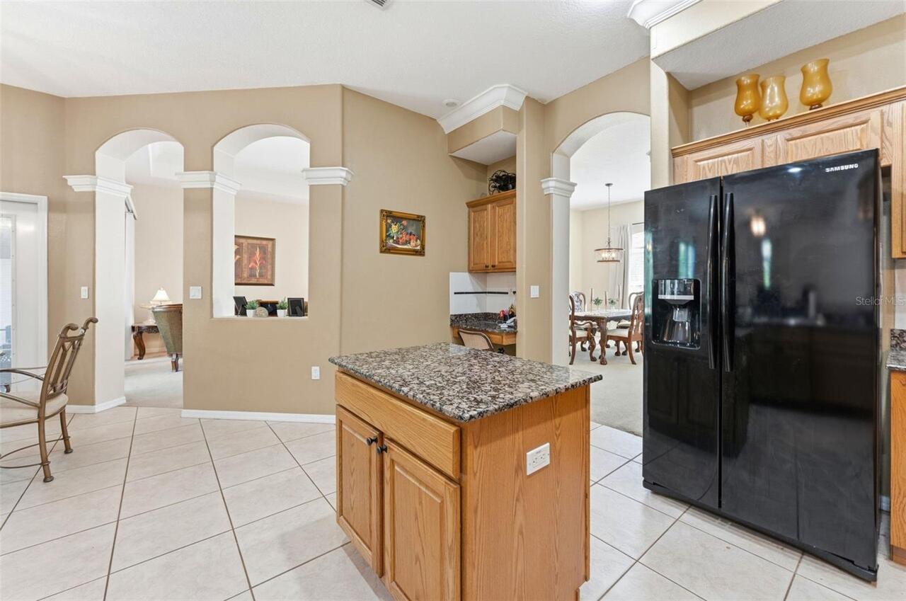 Listing Photo 10