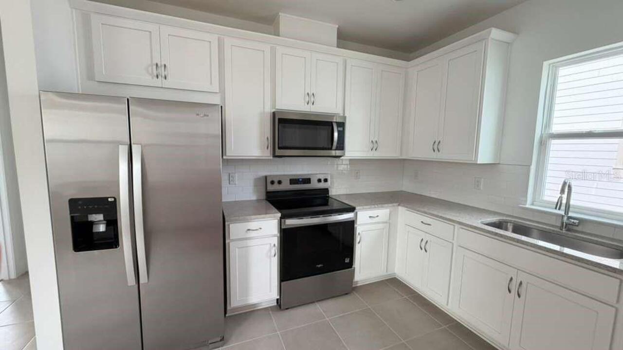 Listing Photo 8