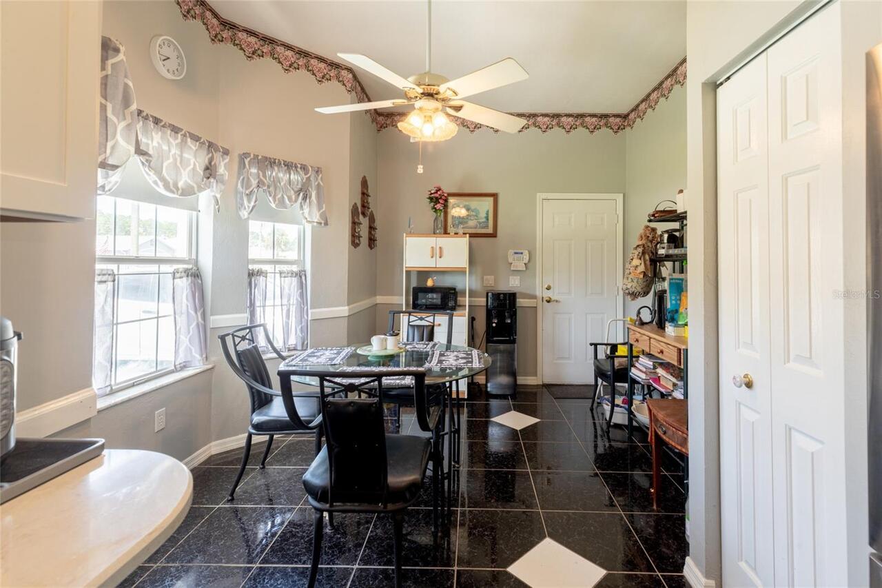 Listing Photo 17