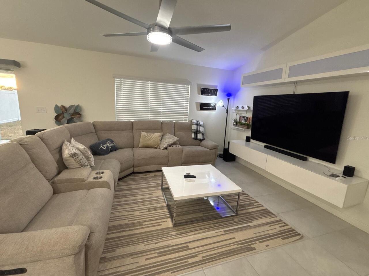 Listing Photo 8
