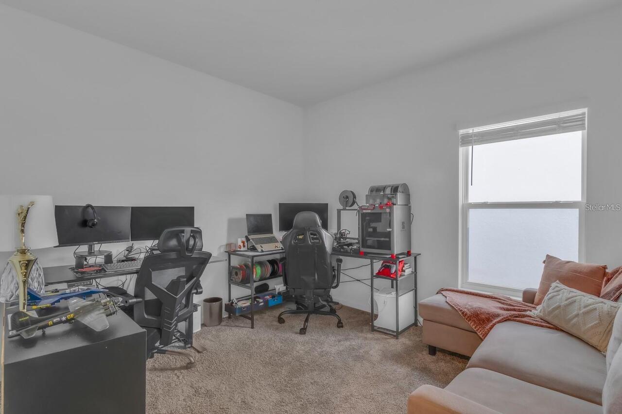 Listing Photo 10