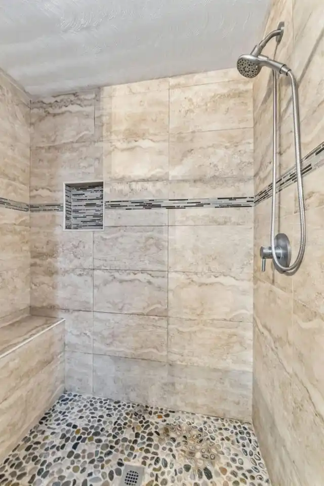 Listing Photo 24