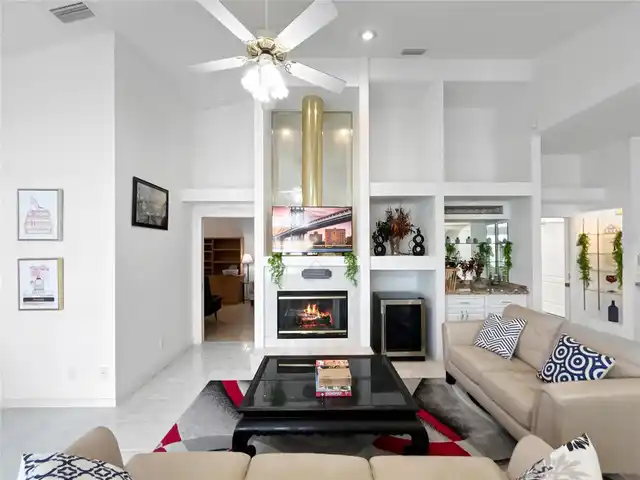 Listing Photo 17