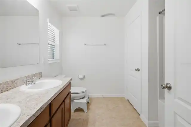 Listing Photo 16