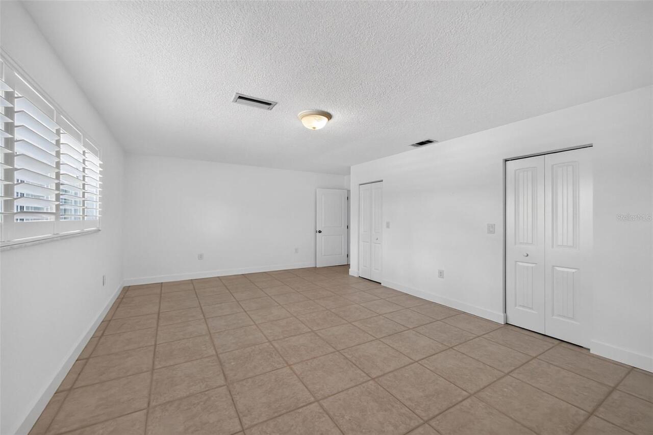 Listing Photo 33