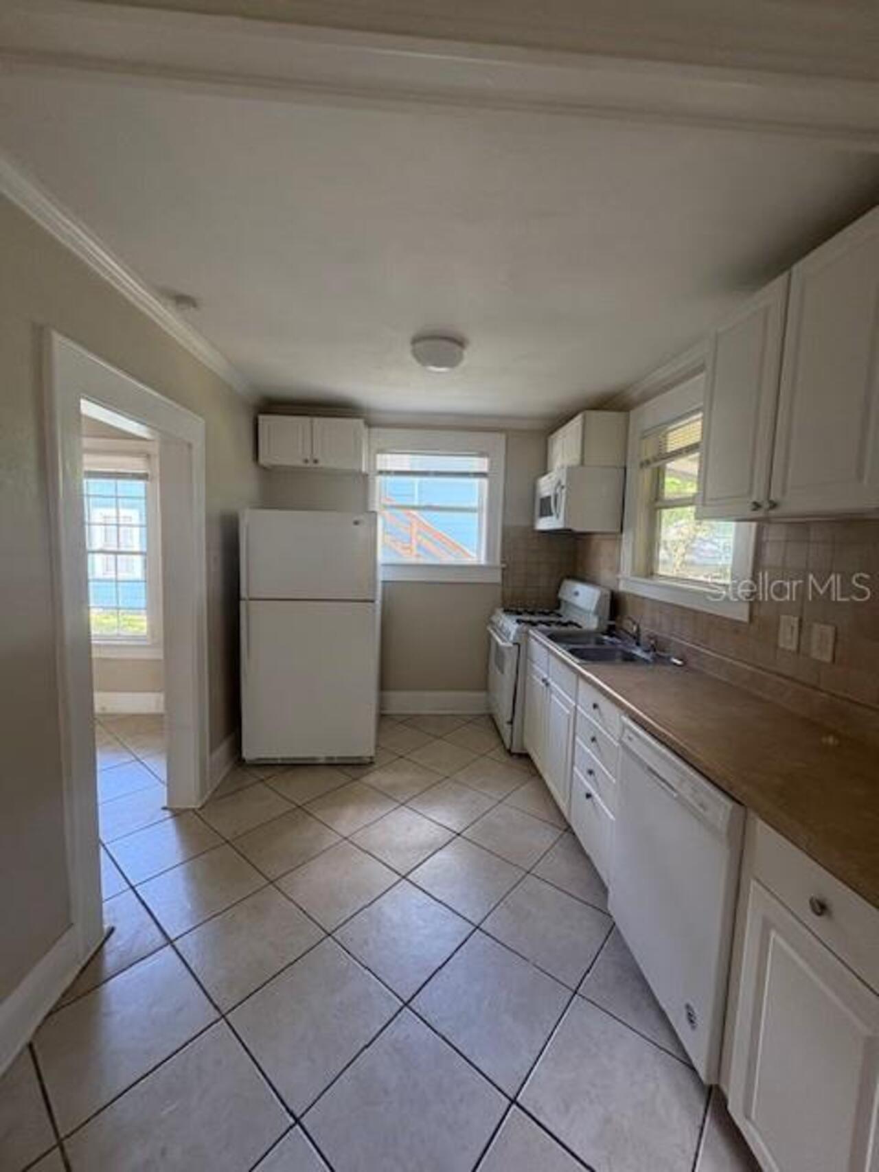 Listing Photo 8