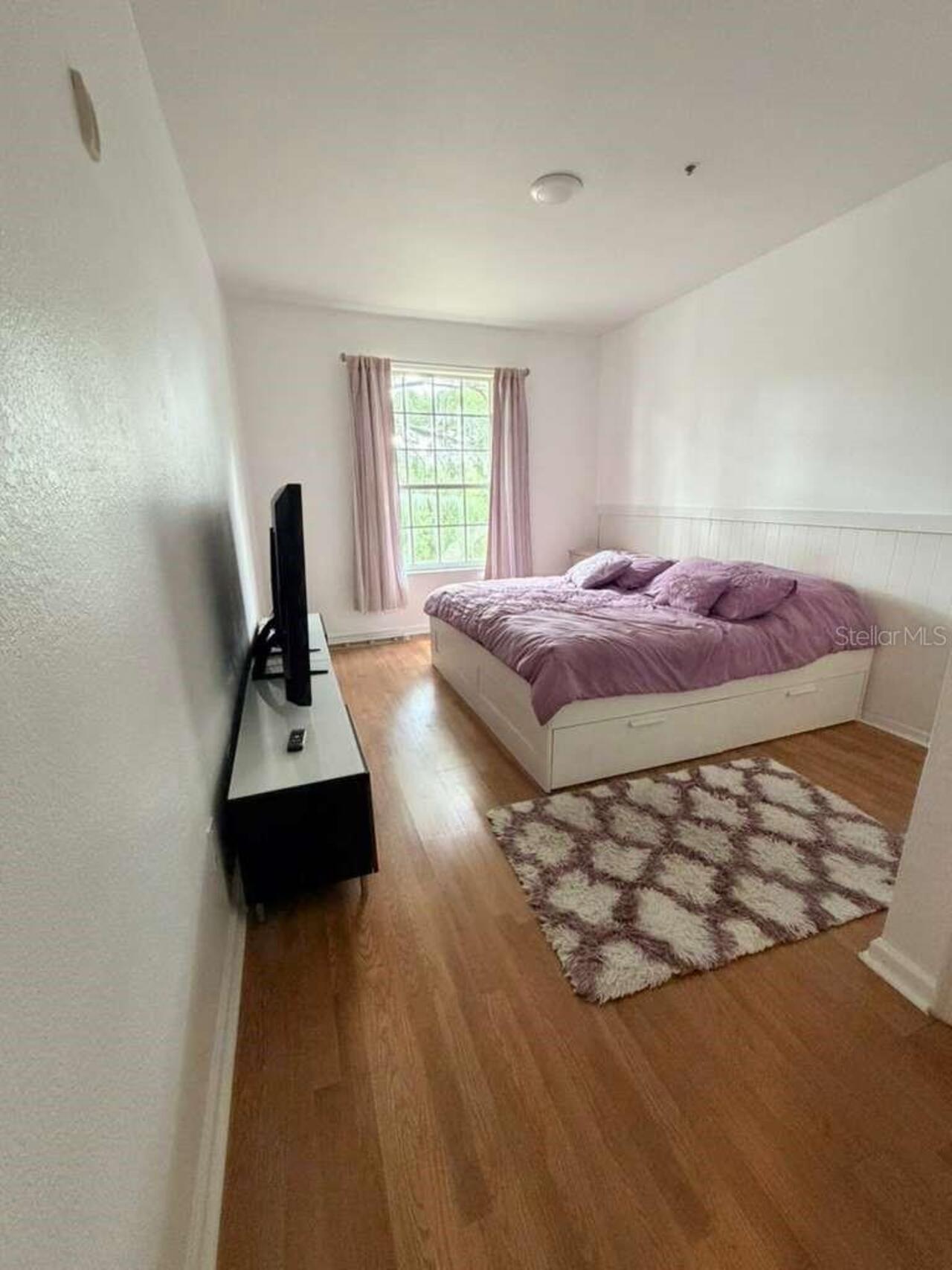 Listing Photo 8